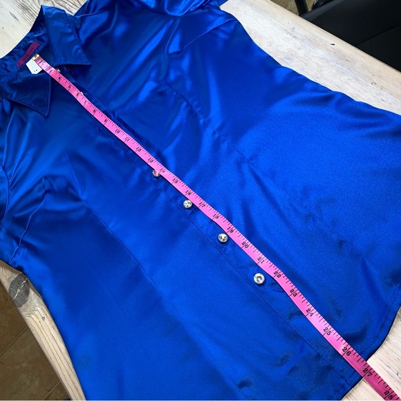 NWOT MOJO U.S.A. Silky Satin Button Down Dress Shirt - Picture 9 of 10